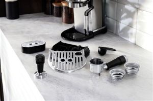MACHINE A CAFE DELONGHI DEDICA MAESTRO PLUS 1450W EC950M