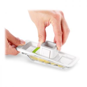  PRATIQUE Râpe à trancher à l'ail
