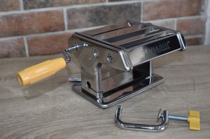 MACHINE A PATE SONASHI